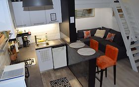 Castlehill Apartman The Perfect Blend Of Urban Living And Sightseeing Convenience